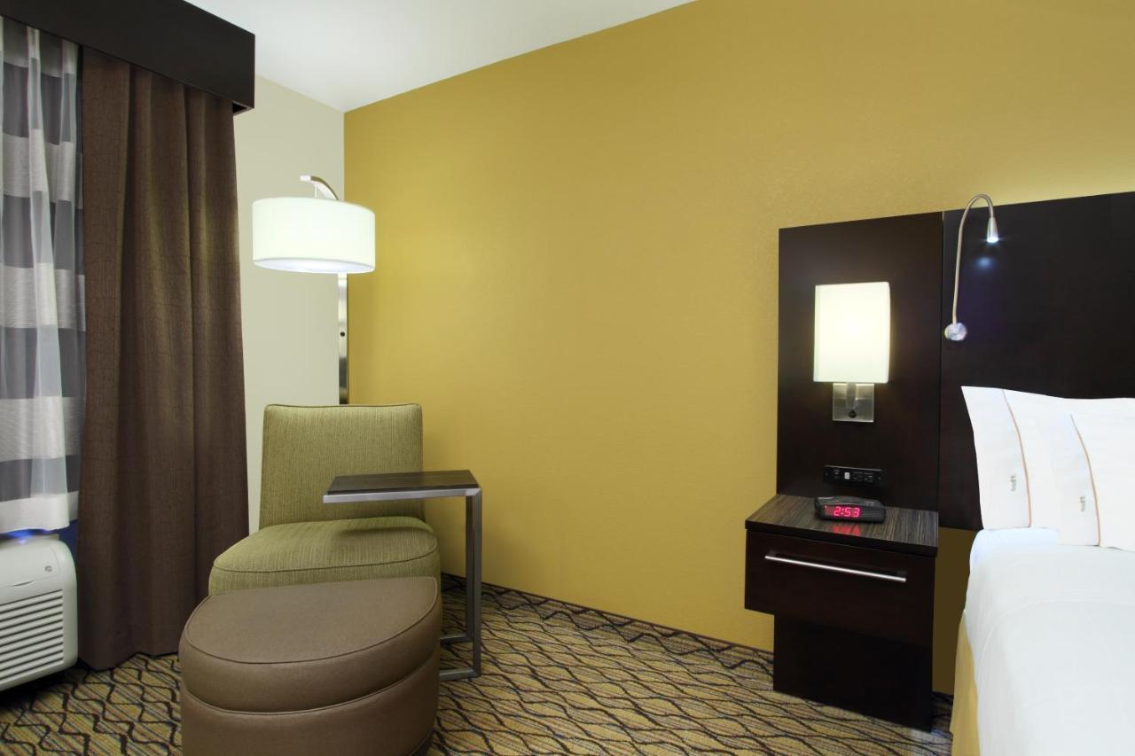 Holiday Inn Express - Colorado Springs - First & Main, An Ihg Hotel Chambre photo
